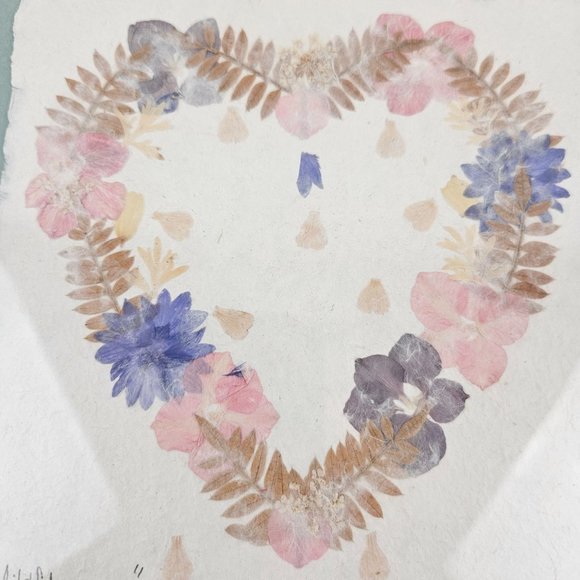 Vintage Heart Picture Shaped Pressed Wildflowers Pink Pastel Decor Framed - Picture 5 of 9